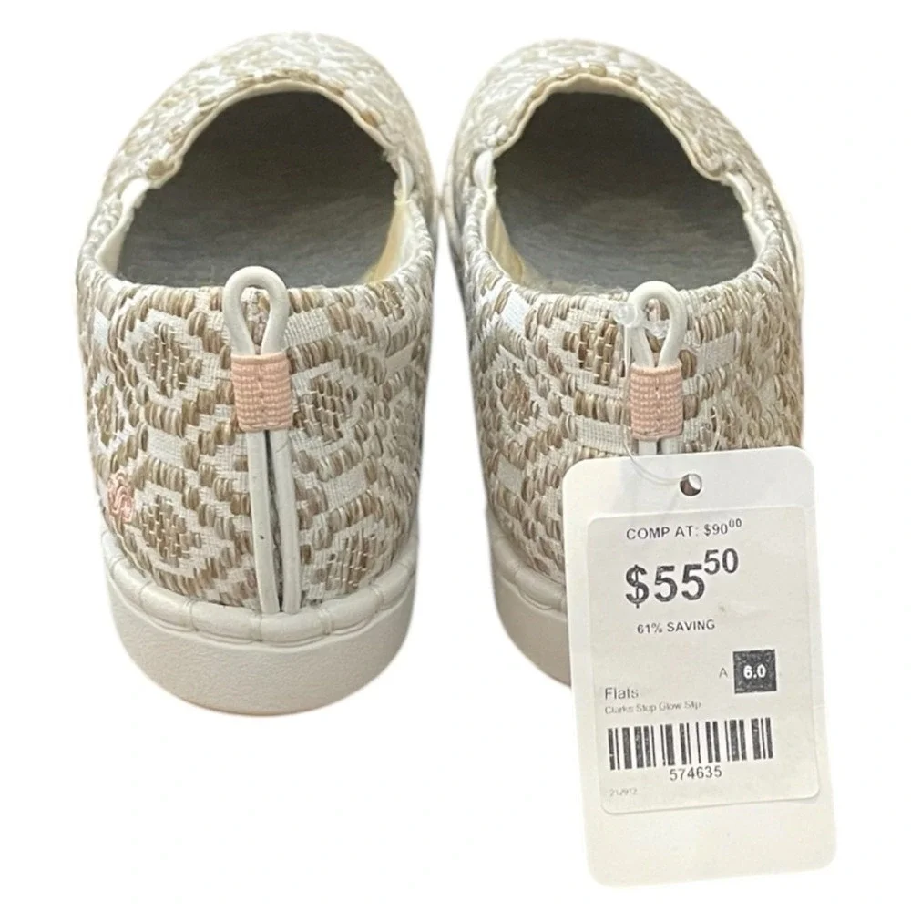 Clarks Cloudsteppers Slip On Flats Women Natural Geometric Pattern Size‎ 6